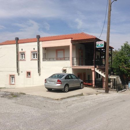 Πανδοχείο Λίμνης Πλαστήρα 호텔 Kastanéa 외부 사진